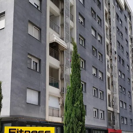 דירה Equilibrium - Free Underground Parking סקופיה