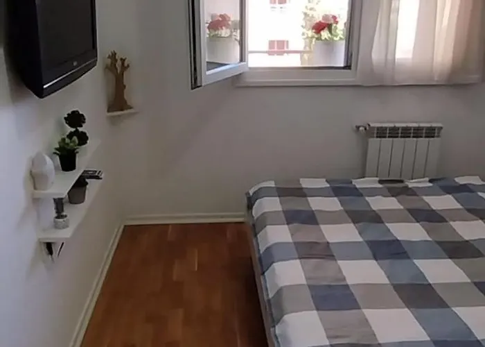 Equilibrium - Free Underground Parking Appartement *